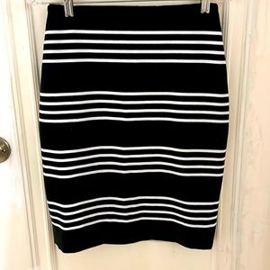 White House Black Market Skirt